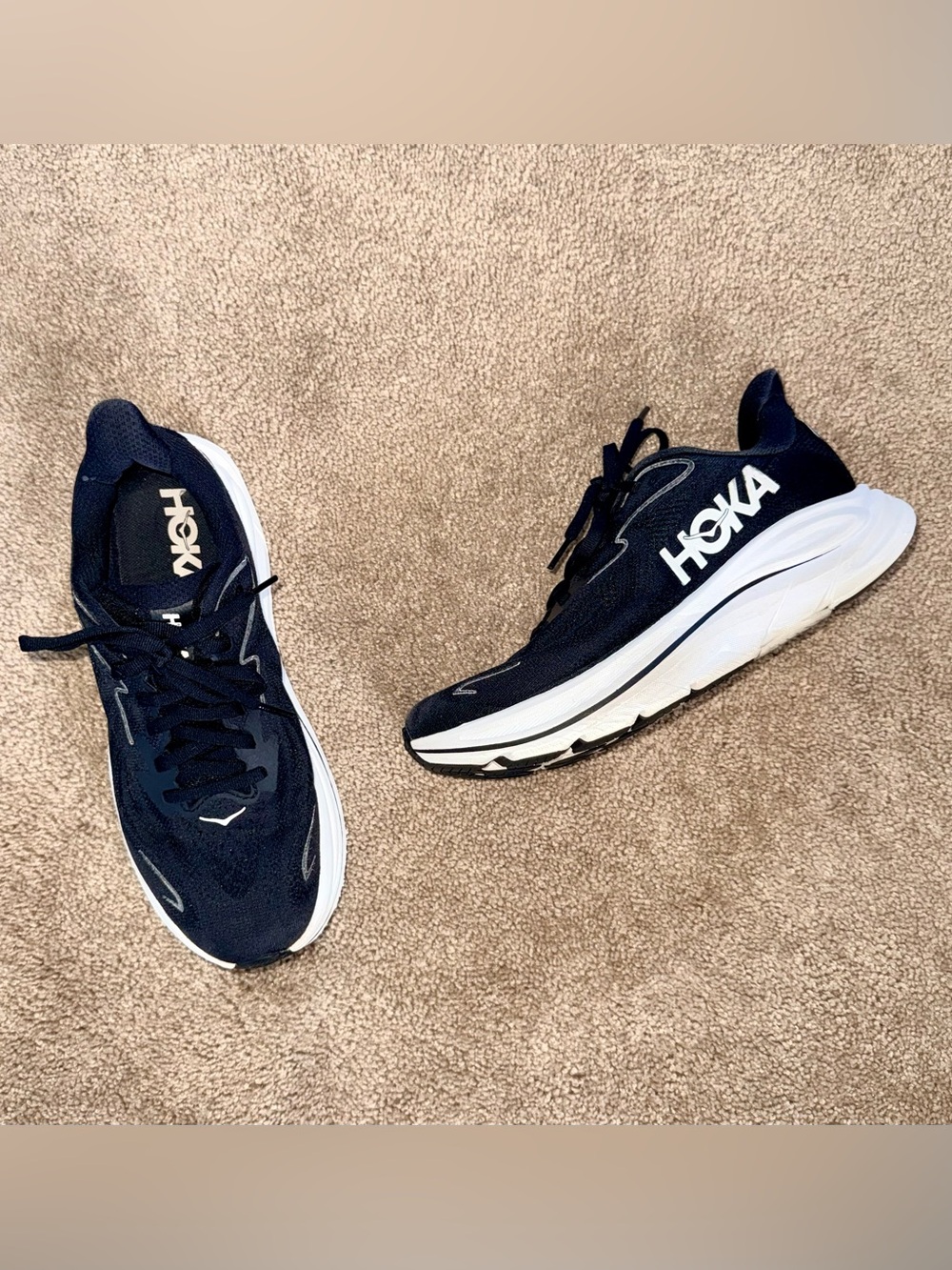 Women’s HOKA Clifton 10 Running Shoes Black White - Size 8B Athletic Sneakers